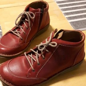 Josef Siebel Booties